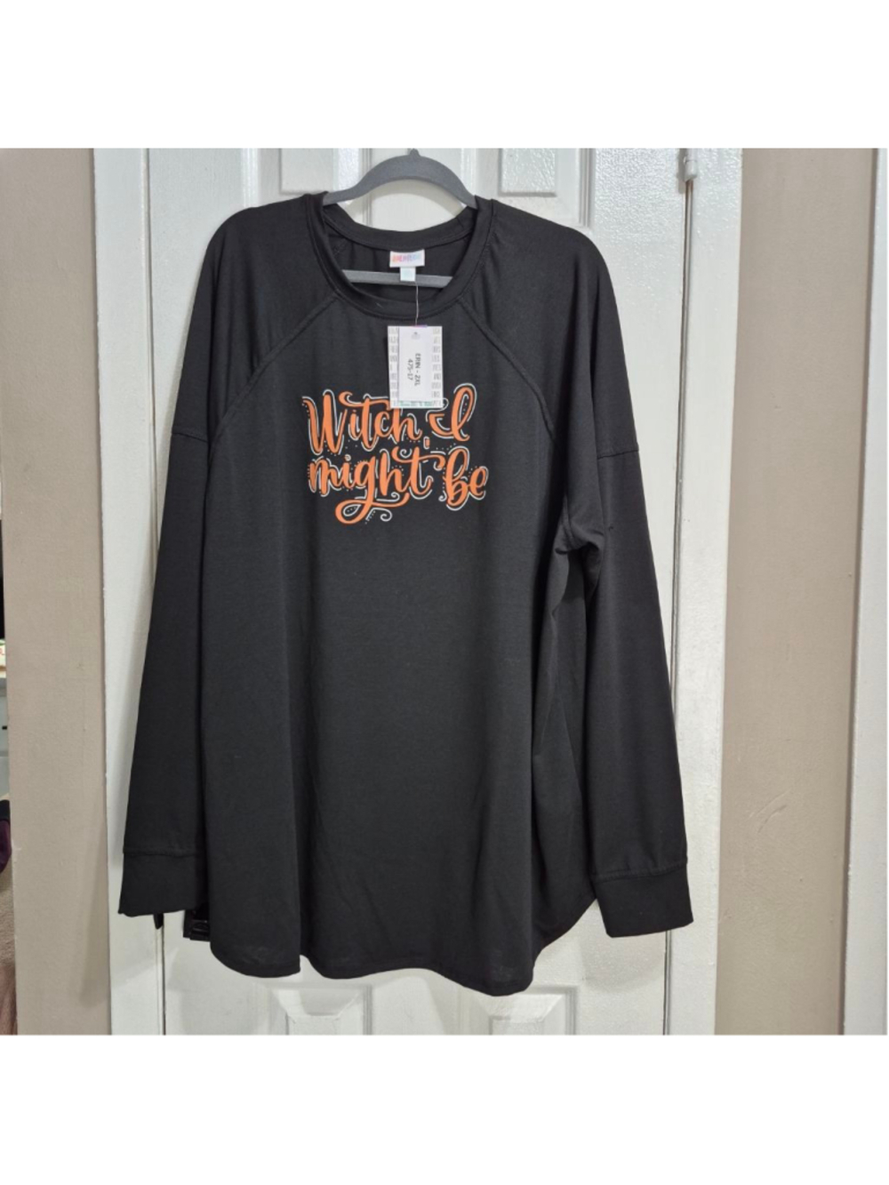Women's LuLaRoe Long Sleeve Tee 2XL Black Orange "Witch I Might Be"